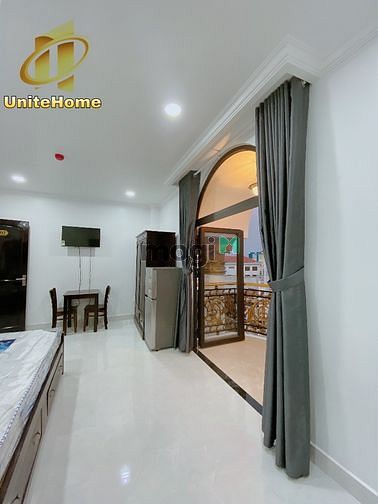 Hình ảnh Studio full nội thất cửa sổ lớn có ba công Xóm chiếu quận 4