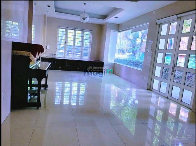 Hình ảnh Cho thuê nhà MT đường Cửu Long, P15, Quận 10. TP HCM.