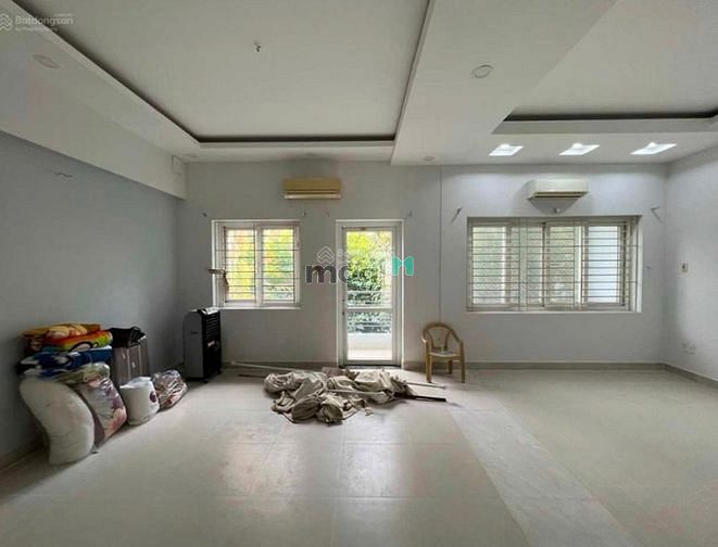 Hình ảnh Cho thuê nhà MT đường Cửu Long, P15, Quận 10. TP HCM.
