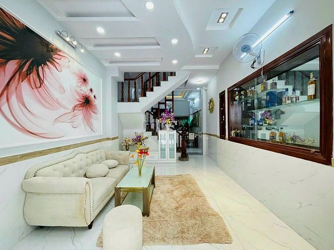 Hình ảnh Bán gấp nhà 60.8m2,giá 2tỷ950,Thăng Long,Tân Bình,Sổ riêng