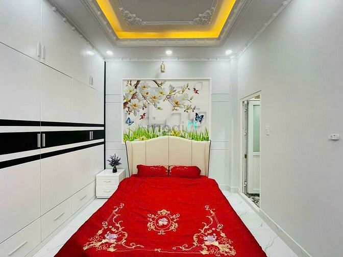 Hình ảnh Bán gấp nhà 60.8m2,giá 2tỷ950,Thăng Long,Tân Bình,Sổ riêng