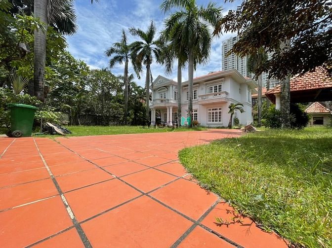 Hình ảnh Cho thuê biệt thự sân vườn Trần Ngọc Diện