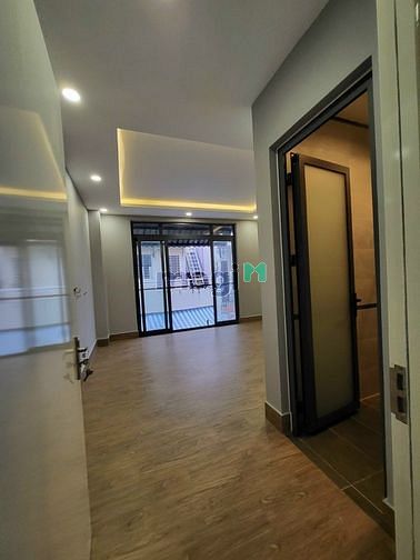 Hình ảnh Cho thuê nhà mới xây 100% full nội thất Quận Tân Bình.