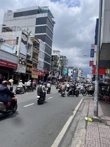 Hình ảnh Cho thuê nhà MTKD đường Phan Đình