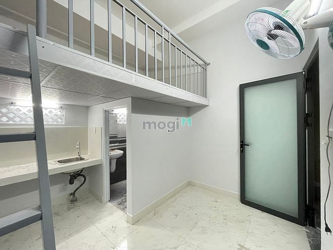 Hình ảnh Phòng Gác lửng _ Nội Thất Mới 100% _ Gần Ngã tư Thủ Đức_ ĐH SPKT