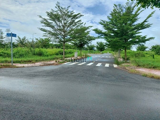 Hình ảnh Thu hồi vốn gấp,cần bán gấp đất ngay cầu Láng Ven. Sổ hồng riêng