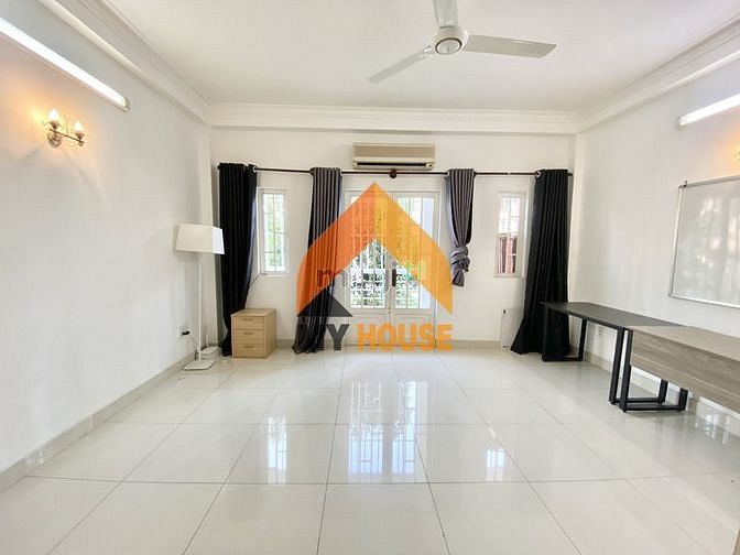 Hình ảnh Khoan khoan đợi tí nhà Thảo Điền 3lầu 3PN siêu rẻ.