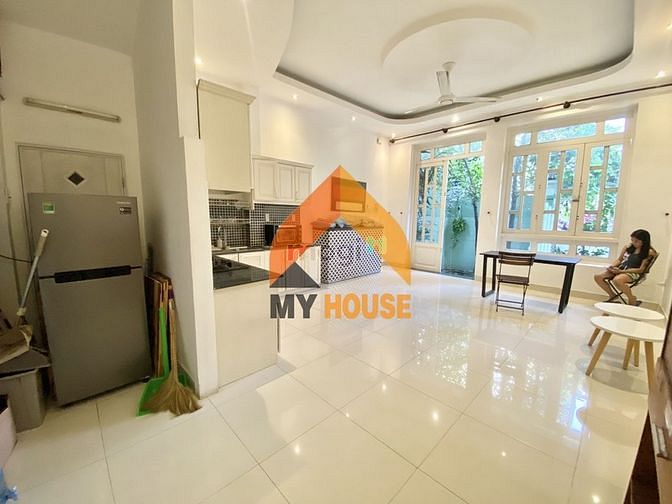 Hình ảnh Khoan khoan đợi tí nhà Thảo Điền 3lầu 3PN siêu rẻ.