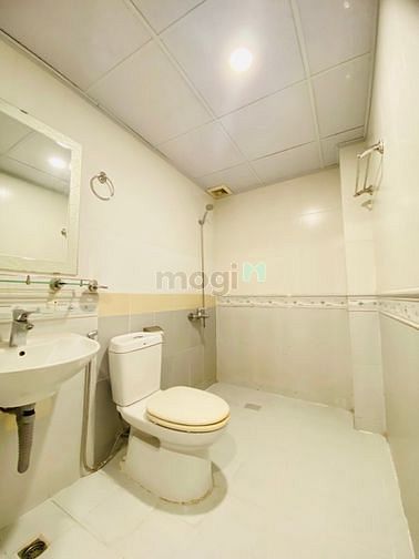 Hình ảnh Cho thuê CHDV full nội thất ngay cạnh VXoay Lăng Cha Cả - Cộng Hoà