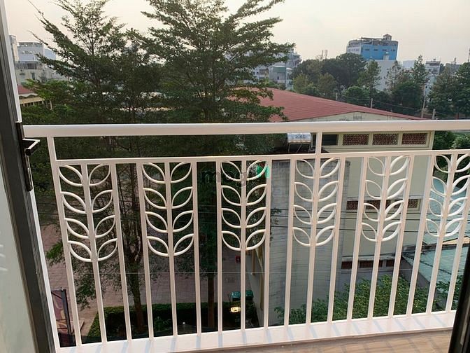 Hình ảnh Studio ban công 1 phòng gần các tiện ích sân bay , siêu thị , dại họ…