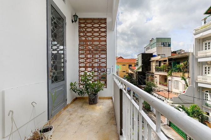 Hình ảnh Studio Full NT_Banconl Ngay Chợ Tân Định, CV Lê Văn Tám, ĐH Kinh Tế