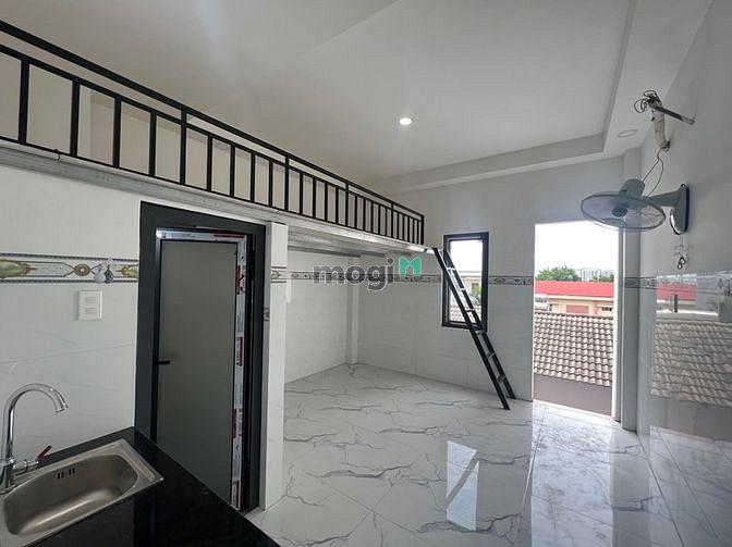 Hình ảnh Phòng gác giá rẻ dành cho sinh viên gần ngã tư Thủ Đức