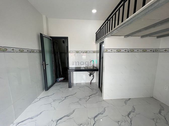 Hình ảnh Phòng gác giá rẻ dành cho sinh viên gần ngã tư Thủ Đức