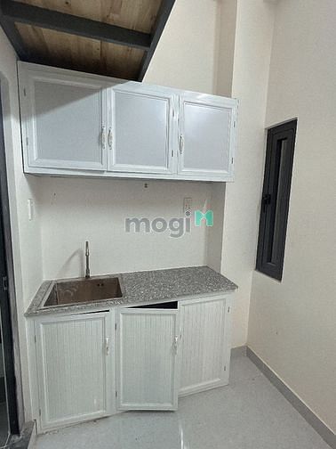 Hình ảnh Phòng full nội thất 25m2 ngay đường Phạm Văn Bạch chính chủ