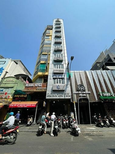 Hình ảnh Cho thuê khách sạn khu phố tây Bùi Viện