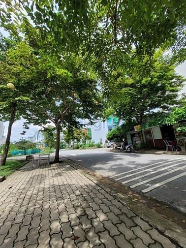 Hình ảnh BDS HVL Đất nền Nam Rạch Chiếc quá Hot 03/10/2023