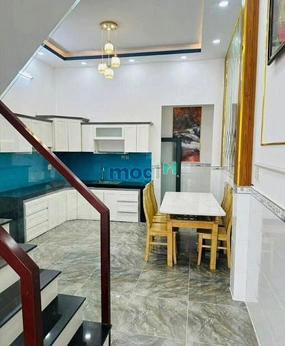 Hình ảnh Ly Dị Bán Nhà Nguyễn Tất Thành,Q4,80m²/2,2 Tỷ, SHR,Gần UBND LH Thư