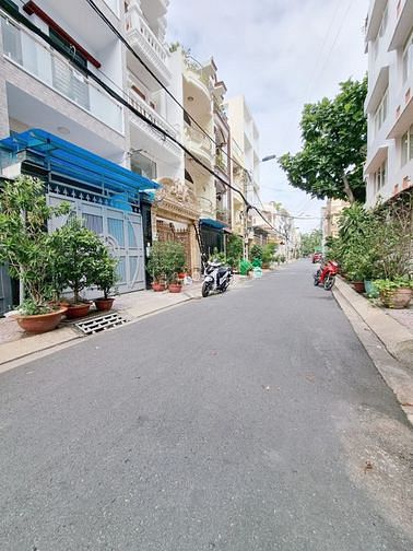 Hình ảnh Bán đất 55m2 lộ giới 7m thông ra Võ Văn Kiệt, trên đường Hồ Học Lãm