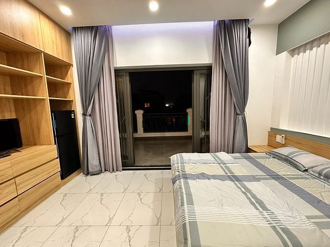 Hình ảnh Cho thuê Shophouse Full Nội thất, 5 tầng, có thang máy,6PN. Giá 45tr