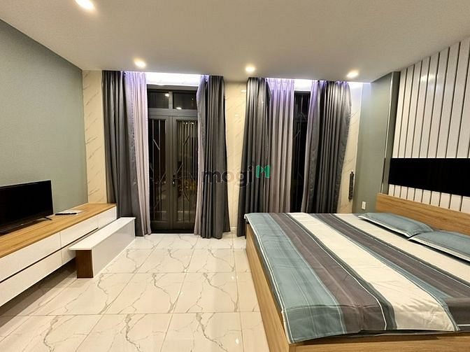 Hình ảnh Cho thuê Shophouse Full Nội thất, 5 tầng, có thang máy,6PN. Giá 45tr