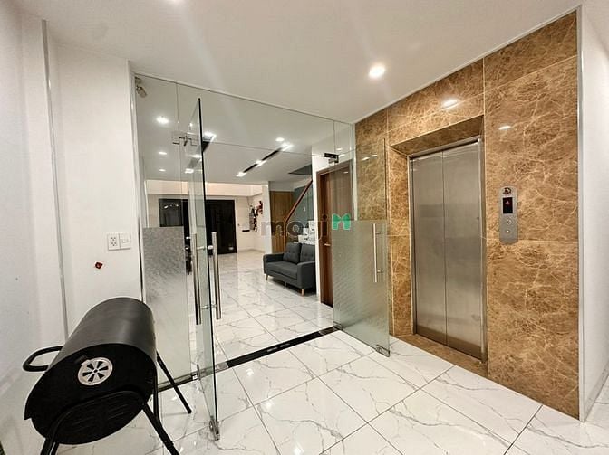 Hình ảnh Cho thuê Shophouse Full Nội thất, 5 tầng, có thang máy,6PN. Giá 45tr