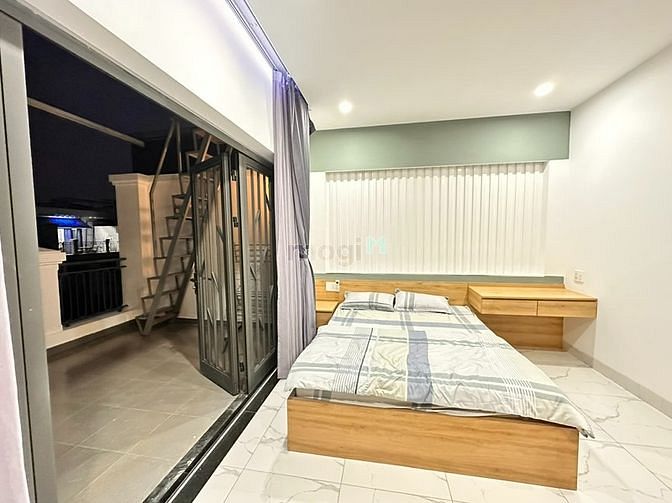 Hình ảnh Cho thuê Shophouse Full Nội thất, 5 tầng, có thang máy,6PN. Giá 45tr