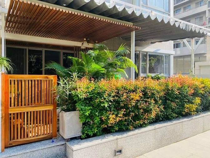 Hình ảnh Bán Căn Hộ Sân Vườn Scecnic Valley 117m2 Giá 6.7 Tỷ