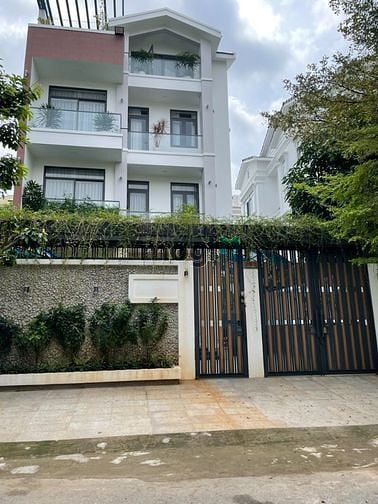 Hình ảnh CHo Thuê BIỆT THỰ giá rẻ P.13- BÌNH LỢI- Bình Thạnh
