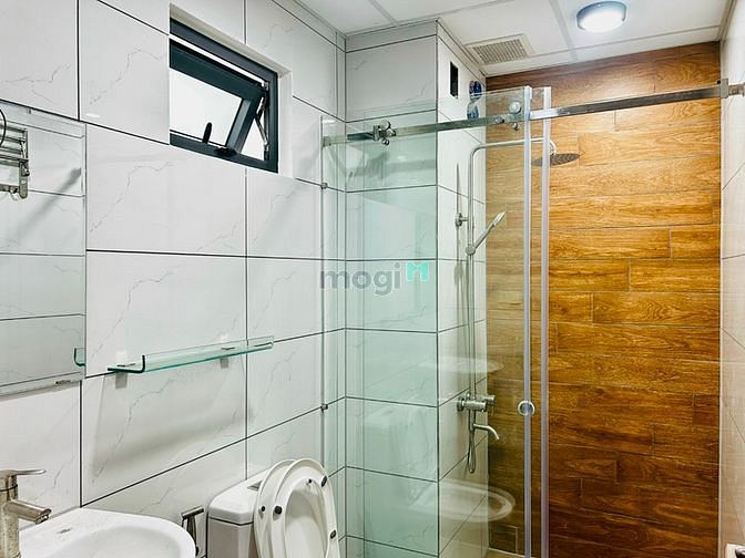 Hình ảnh Cho thuê CHDV full nội thất cao cấp giáp Q1