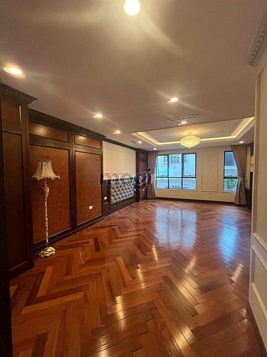 Hình ảnh Cho thuê nhfa mặt phố Giảng Võ, Ba Đình, Hà Nội