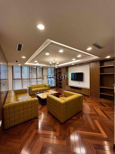 Hình ảnh Cho thuê nhfa mặt phố Giảng Võ, Ba Đình, Hà Nội