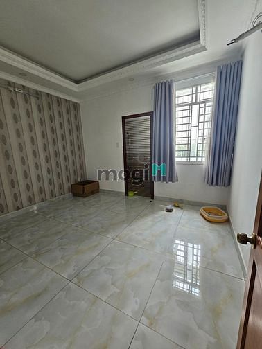 Hình ảnh Cho Thuê Nhà Nguyên Căn Đường Hoàng Quốc Việt