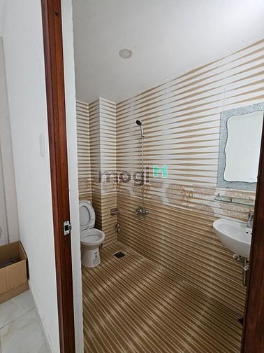 Hình ảnh Cho Thuê Nhà Nguyên Căn Đường Hoàng Quốc Việt