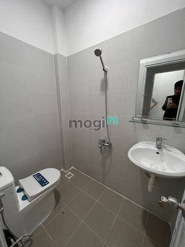 Hình ảnh Cho Thuê Studio Cửa sổ Thoáng Mát Gần Chợ Bà Chiểu Bình Thạnh