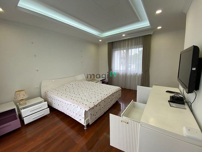 Hình ảnh Cho thuê Biệt thự Đơn lập Bằng Lăng Vinhomes Riverisde Vip nhất