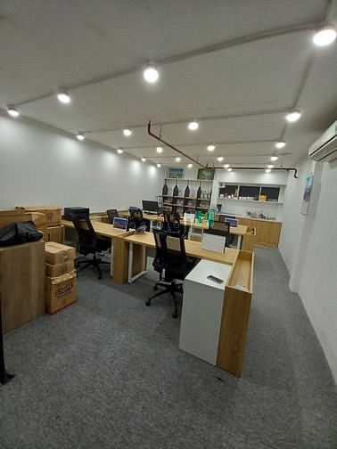 Hình ảnh VĂN PHÒNG CHO THUÊ 130m2 Full đồ mới 98%