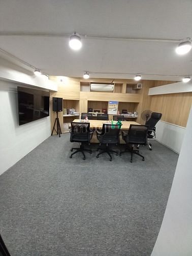 Hình ảnh VĂN PHÒNG CHO THUÊ 130m2 Full đồ mới 98%