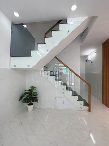 Hình ảnh Xoay vốn bán nhà Hoà Bình- Tân Phú- 48m2- 1 tỷ 290