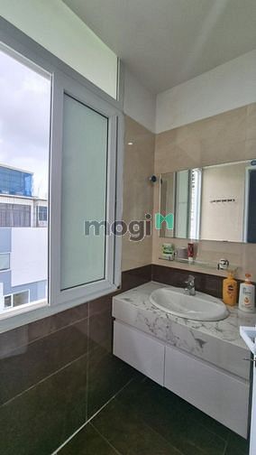 Hình ảnh Cho thuê Mb6623 nạp rút nhanh chóng waterfront Diện tích 40m2,1pn có ban công Full nội thấ