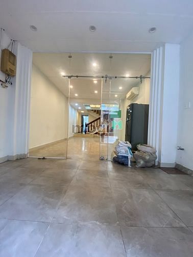 Hình ảnh Nguyên Căn mặt tiền VIP 8A Thạch Thị Thanh, Tân Định, Q1