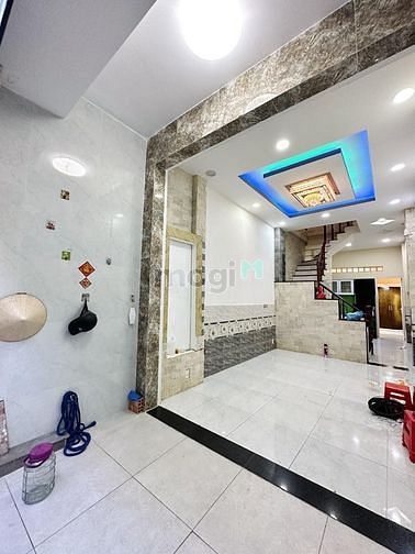 Hình ảnh Bán nhà Cách Mạng Tháng 8 - Quận 3 - 66m2 - 5 PN - dưới 8 Tỷ