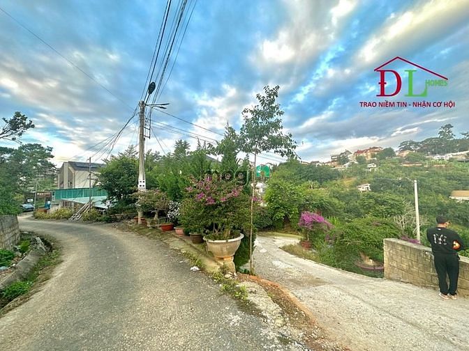 Hình ảnh Bán đất Khe Sanh Phường 10 Đà Lạt nở hậu có view thung thũng - MN3293