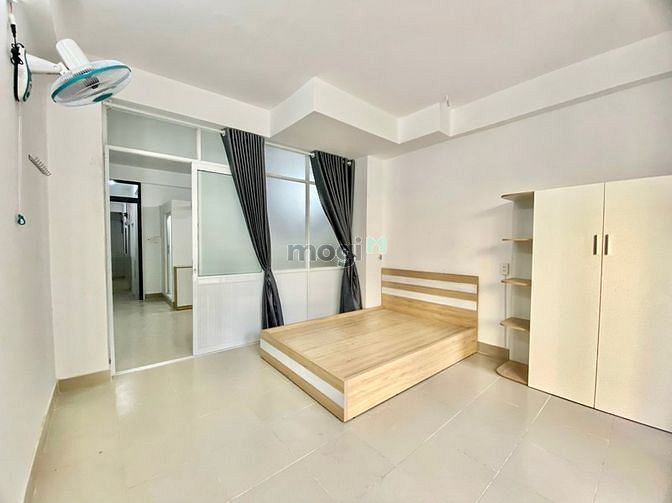 Hình ảnh 🔥🔥Căn Hộ Bancol Cửa Sổ 1PN TÁCH BẾP FULL NỘI THẤT KHU HOÀNG HOA THÁM