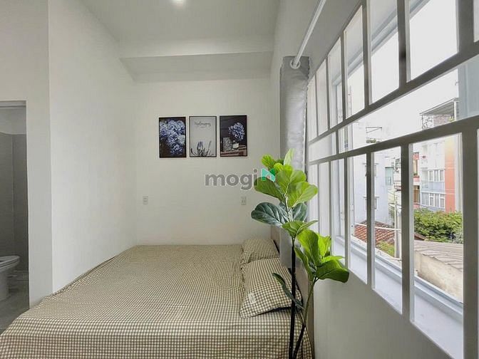 Hình ảnh Toà nhà thang máy, phòng cửa sổ ánh nắng, ngay chợ Bà Chiểu