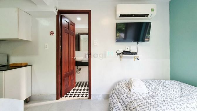 Hình ảnh Studio 2 mặt cửa sổ lớn tại Phú Mỹ Hưng Quận 7