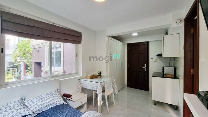 Hình ảnh Studio 2 mặt cửa sổ lớn tại Phú Mỹ Hưng Quận 7