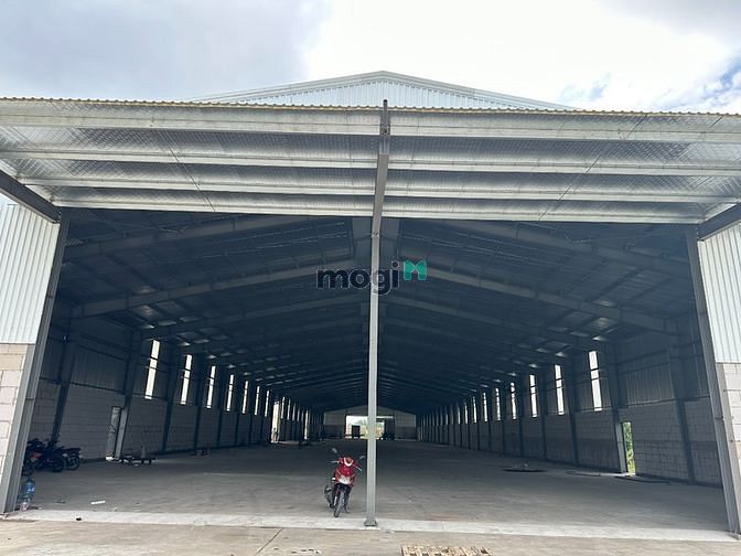 Hình ảnh Cho Thuê kho QL 1A bình chánh  3636m2