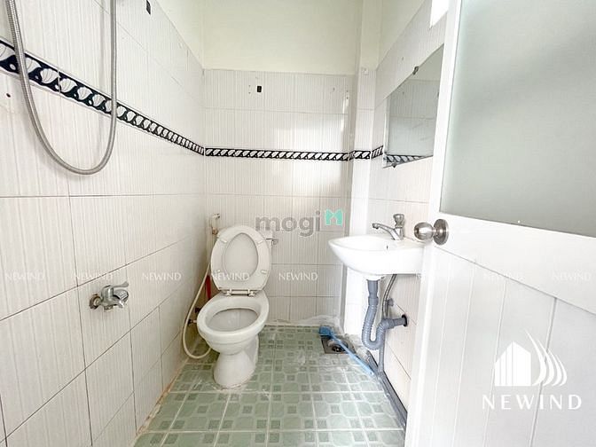 Hình ảnh Mb6623 nạp rút nhanh chóng ban công, cửa sổ lớn ngay Him Lam - Lotte Quận 7