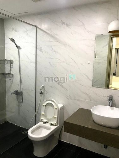 Hình ảnh Chính chủ gửi BÁN GẤP CH Ngọc Khánh Q5 65m2 2pn 1ty135 sổ riêng NTCB