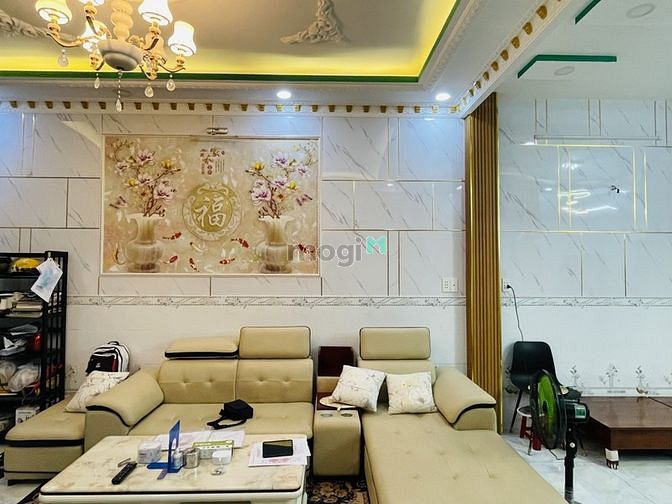 Hình ảnh Bán nhà Nguyễn Văn Quỳ Q7 -54m2- 4tỷ95
